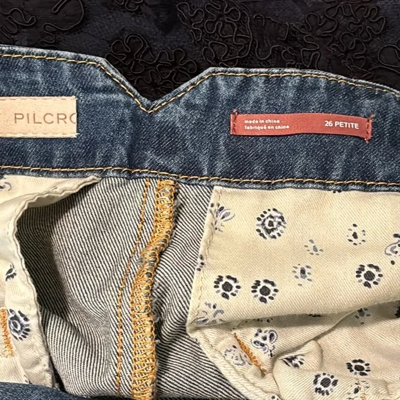 Pilcro The Pleated Baggy Jeans size 26P - Picture 13 of 13